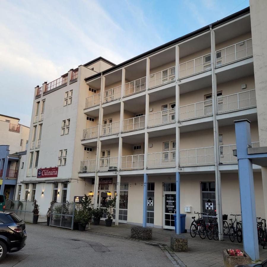Ludwigsturm Appartement In Щраубинг Екстериор снимка