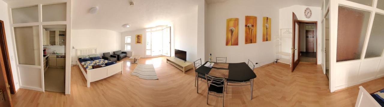 Ludwigsturm Appartement In Щраубинг Екстериор снимка